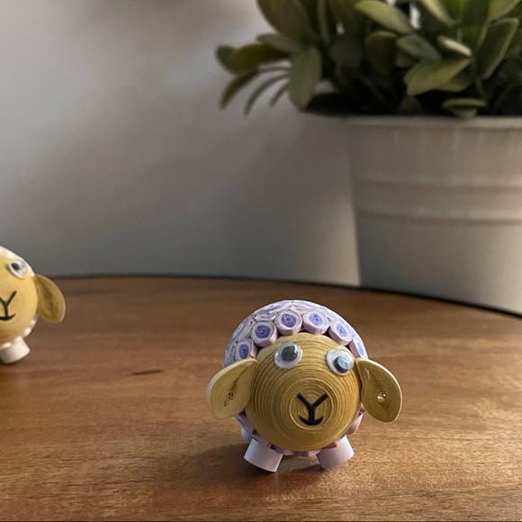 Quilled Bunny and Lamb Figurines - Picture 8 of 14